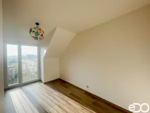 Pronájem rodinného domu, Vestec, U Hrubých, 158 m2