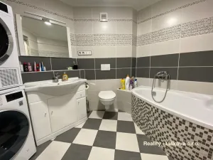 Pronájem bytu 2+kk, Ústí nad Labem - Krásné Březno, V Oblouku, 48 m2