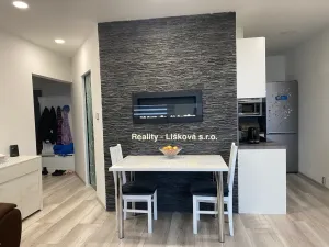 Pronájem bytu 2+kk, Ústí nad Labem - Krásné Březno, V Oblouku, 48 m2