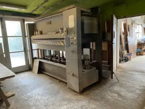 Pronájem výrobních prostor, Poděbrady, 600 m2