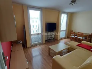 Pronájem bytu 2+kk, Praha - Košíře, Kvapilova, 46 m2