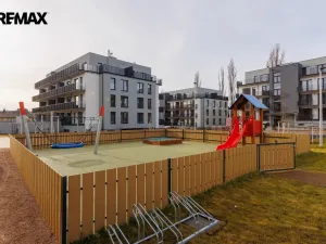 Prodej bytu 1+kk, Kladno - Dubí, Ke křížku, 31 m2