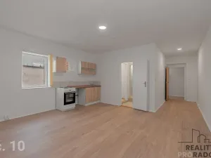 Pronájem bytu 2+1, Znojmo, Kollárova, 48 m2