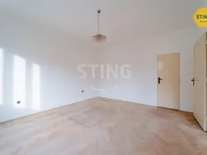 Prodej bytu 2+1, Opava, Hobzíkova, 68 m2