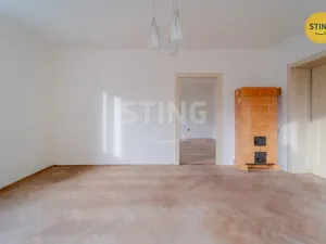 Prodej bytu 2+1, Opava, Hobzíkova, 68 m2