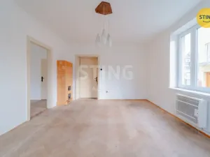 Prodej bytu 2+1, Opava, Hobzíkova, 68 m2