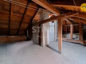 Prodej bytu 2+1, Opava, Hobzíkova, 68 m2