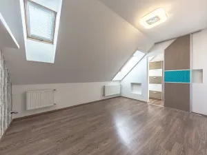 Prodej bytu 4+1, Jesenice, Hrnčířská, 128 m2