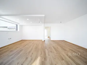 Prodej bytu 5+kk, Srubec, Smrková, 121 m2