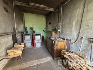 Prodej výrobních prostor, Lánov - Prostřední Lánov, 740 m2
