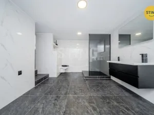 Prodej bytu 3+1, Český Těšín, Ropická, 98 m2