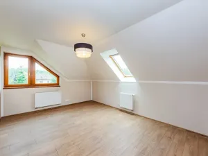 Prodej rodinného domu, Buš, 375 m2