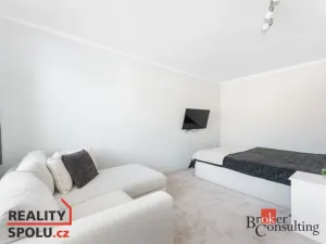 Prodej bytu 2+kk, Poděbrady - Poděbrady III, náměstí 5. května, 44 m2