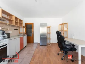 Prodej bytu 2+kk, Poděbrady - Poděbrady III, náměstí 5. května, 44 m2