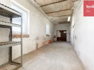 Pronájem výrobních prostor, Krnov, Lidická, 94 m2