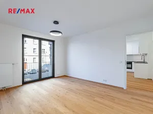 Pronájem bytu 2+kk, Praha - Nusle, Kloboučnická, 58 m2