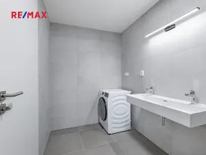 Pronájem bytu 2+kk, Praha - Nusle, Kloboučnická, 58 m2
