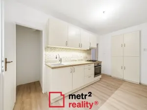 Prodej bytu 3+1, Olomouc, Ladova, 77 m2