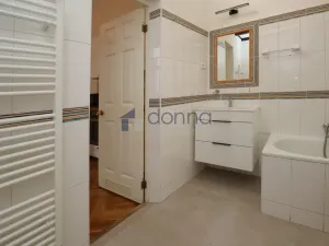 Pronájem bytu 2+kk, Praha, Štěpánská, 40 m2