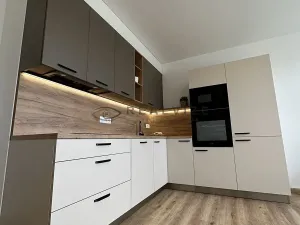Pronájem bytu 2+kk, České Budějovice, České Vrbné, 55 m2