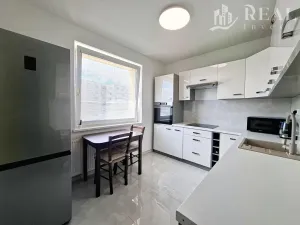 Prodej bytu 4+1, Jirkov, Na Borku, 77 m2