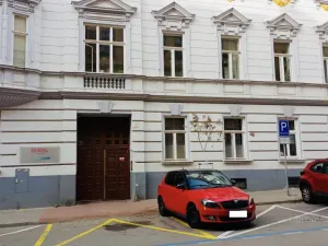 Pronájem garážového stání, Brno - Zábrdovice, Stará, 14 m2