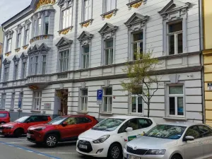 Pronájem garážového stání, Brno - Zábrdovice, Stará, 14 m2