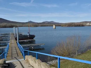 Prodej pozemku, Píšťany, 828 m2