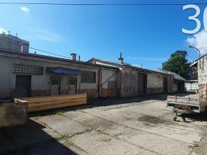 Pronájem skladu, Vsetín, 550 m2