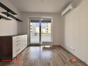 Pronájem bytu 2+kk, Praha - Uhříněves, Karla Guta, 37 m2