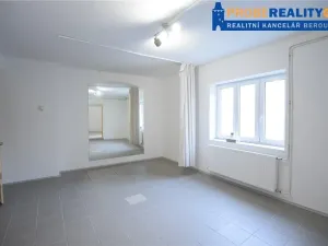 Pronájem obchodního prostoru, Beroun, Havlíčkova, 93 m2
