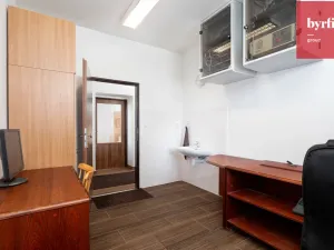 Prodej výrobních prostor, Krnov, Lidická, 12420 m2