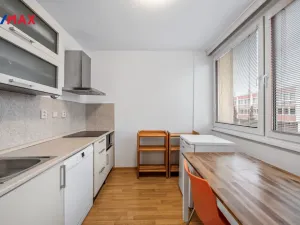 Pronájem bytu 1+kk, Hradec Králové, Akademika Heyrovského, 30 m2