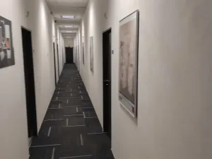 Pronájem skladu, Hradec Králové, Březhradská, 1279 m2