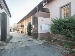 Pronájem skladu, Hostivice, nám. 1. máje, 260 m2