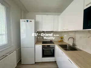 Prodej bytu 2+1, Stráž pod Ralskem, Jižní, 56 m2