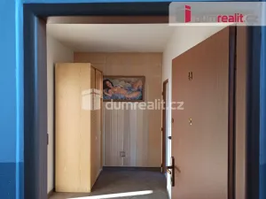 Pronájem bytu 2+1, Ostrov, Severní, 56 m2