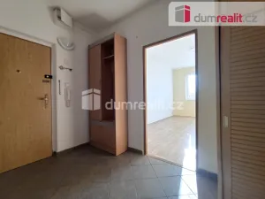 Pronájem bytu 2+1, Ostrov, Severní, 56 m2