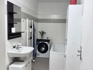 Pronájem bytu 1+kk, Žebrák, Sídliště, 35 m2