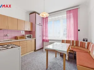 Prodej bytu 2+1, Sokolov, Jednoty, 62 m2