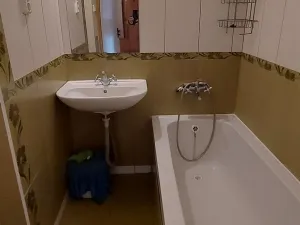 Pronájem bytu 2+1, Praha, Kladenská, 56 m2