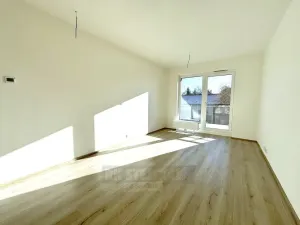 Pronájem bytu 1+kk, České Budějovice, Na Zlaté stoce, 28 m2