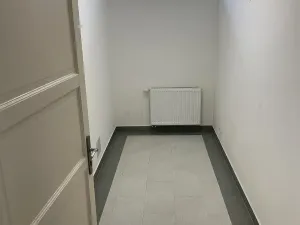 Pronájem kanceláře, Praha - Horní Počernice, Bystrá, 36 m2