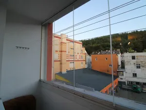 Prodej bytu 3+1, Karlovy Vary, Krymská, 68 m2