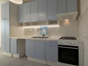 Pronájem bytu 4+1, Praha, Chalabalova, 107 m2