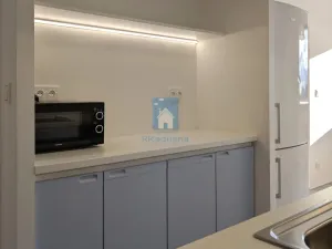 Pronájem bytu 4+1, Praha, Chalabalova, 107 m2