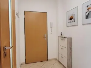 Pronájem bytu 2+kk, Praha - Letňany, Chlebovická, 56 m2