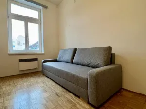 Pronájem bytu 1+kk, Praha - Libeň, Zenklova, 25 m2
