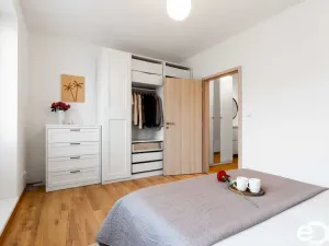 Prodej bytu 2+kk, Cerhenice, Za Cukrovarem, 60 m2