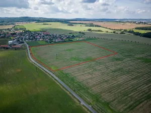 Prodej podílu pole, Podluhy, 12741 m2